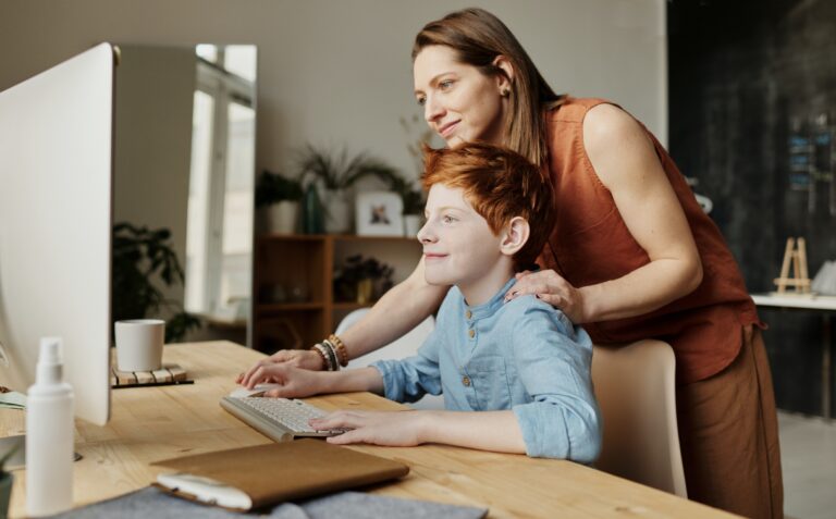 parent's-guiding-teaching-coding-at-home